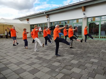tai chi - Szikszi sport- s egszsgnap 2013 Sziksz